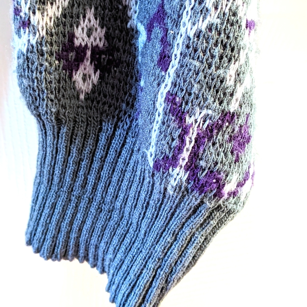 Vtg Diamond Print, Autumn Grandpa Sweater. M. - Picture 6 of 15
